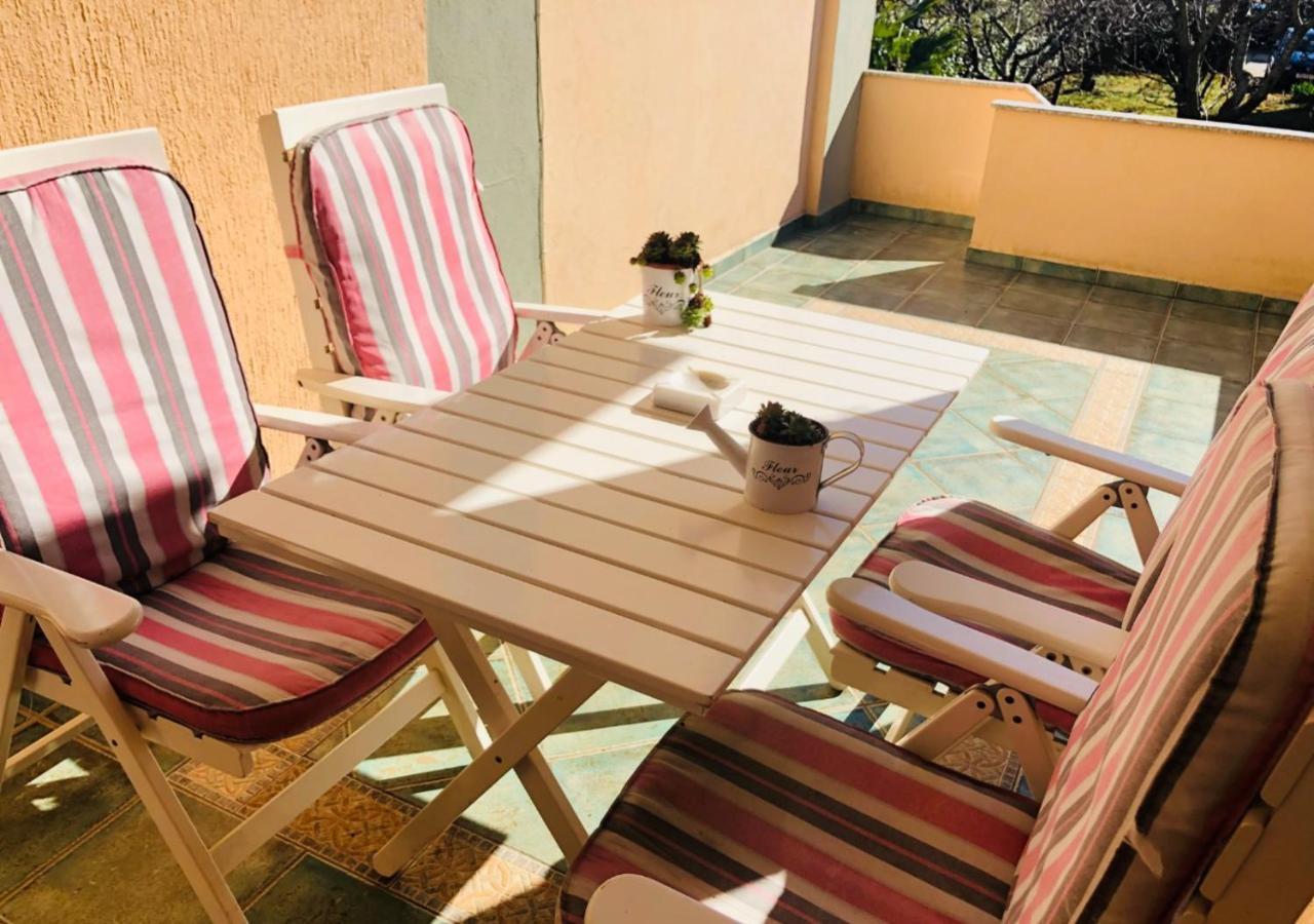 Ferienwohnung App Andrra Umag Exterior foto